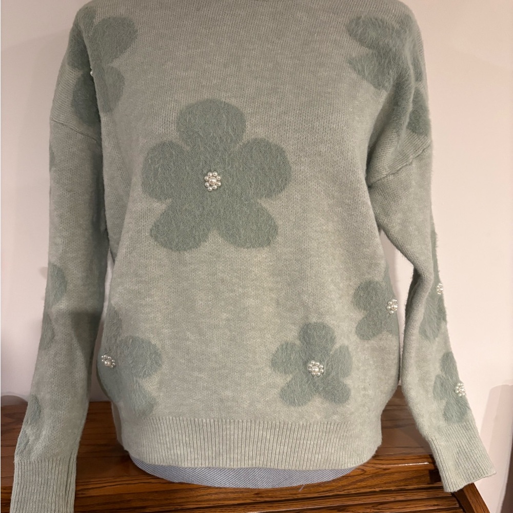 Nanette Lepore Pearl Accent green fuzzy 
Sweater size Medium